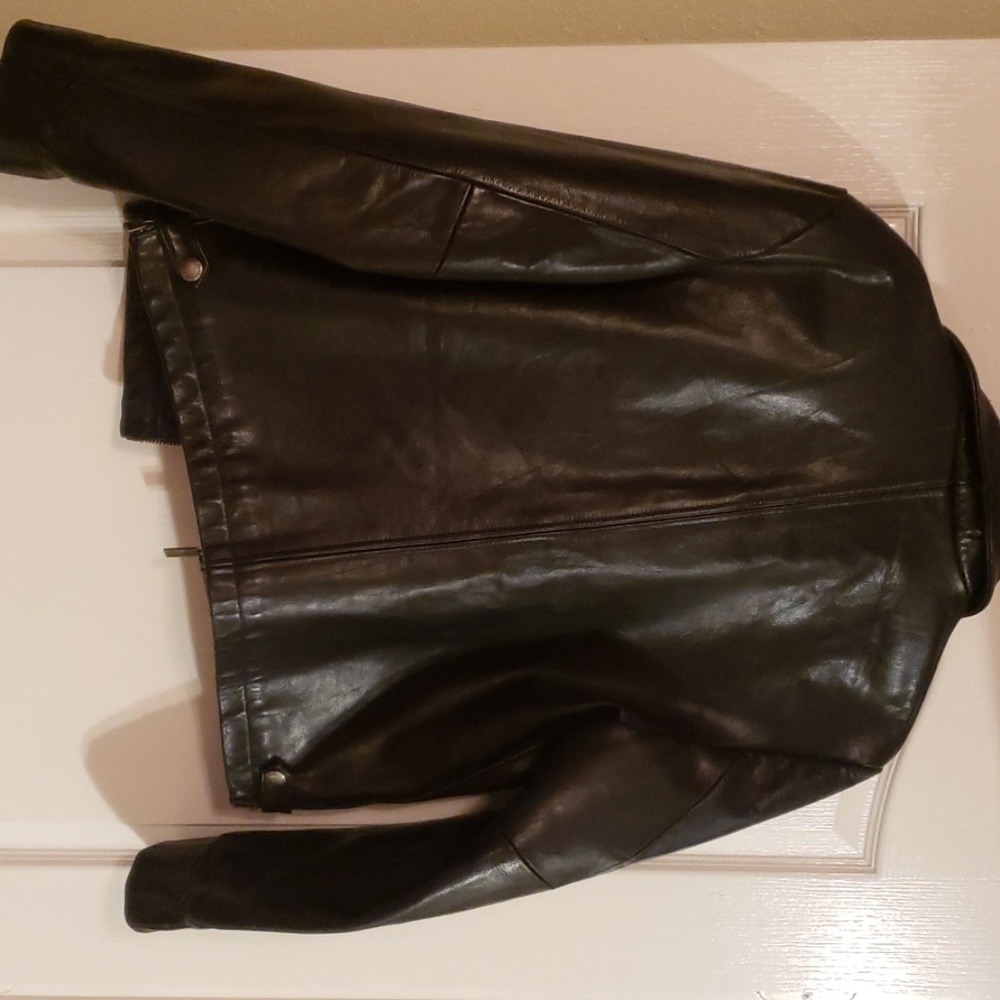 Kenneth Cole - Picture 3 of 4